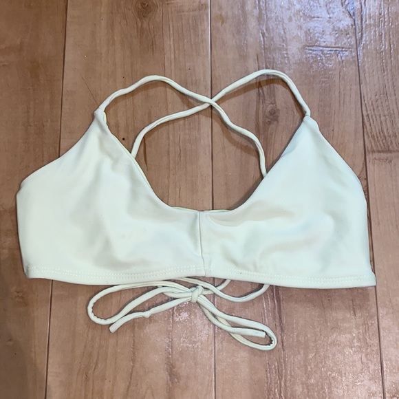 Bathingsuit - Picture 3 of 5